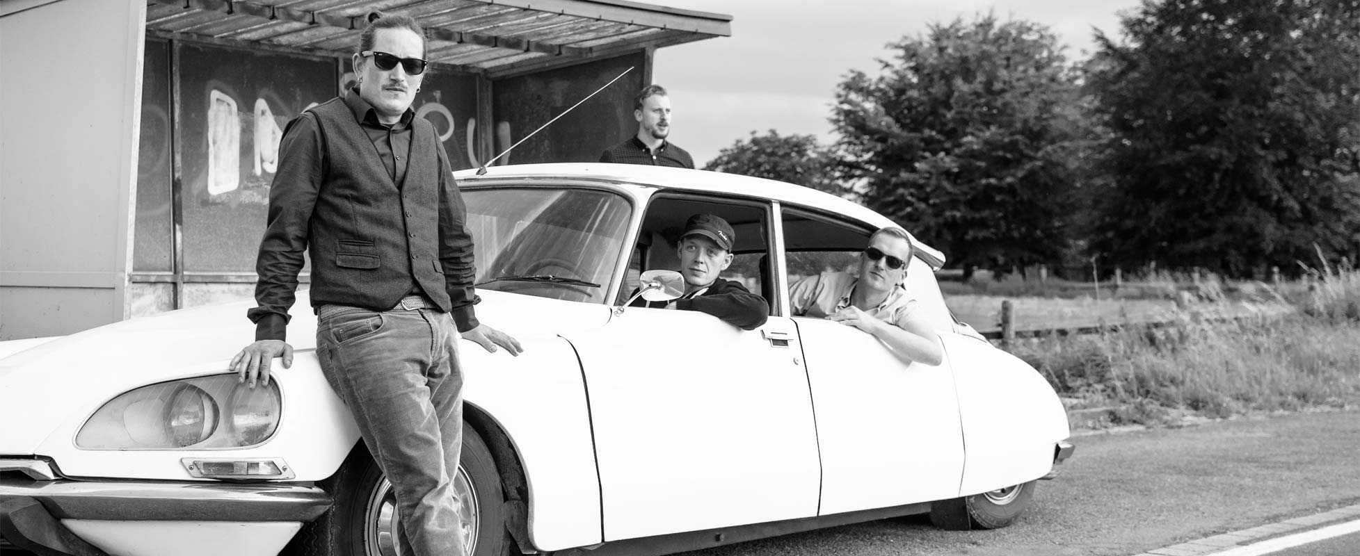 Bandfoto Bushaltestelle — Slide 3